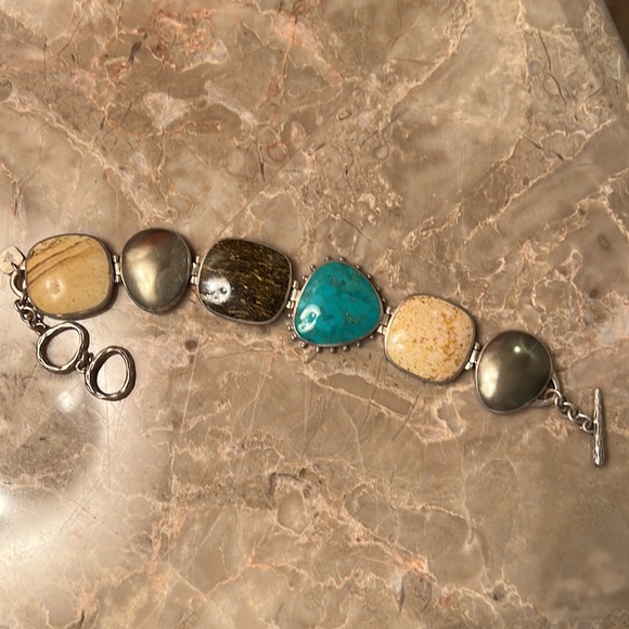 Silpada bracelet with toggle closure - Picture 4 of 5